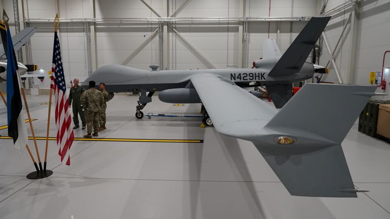 © Reuters. FILE PHOTO: A U.S. Air Force MQ-9 Reaper drone sits in a hanger at Amari Air Base