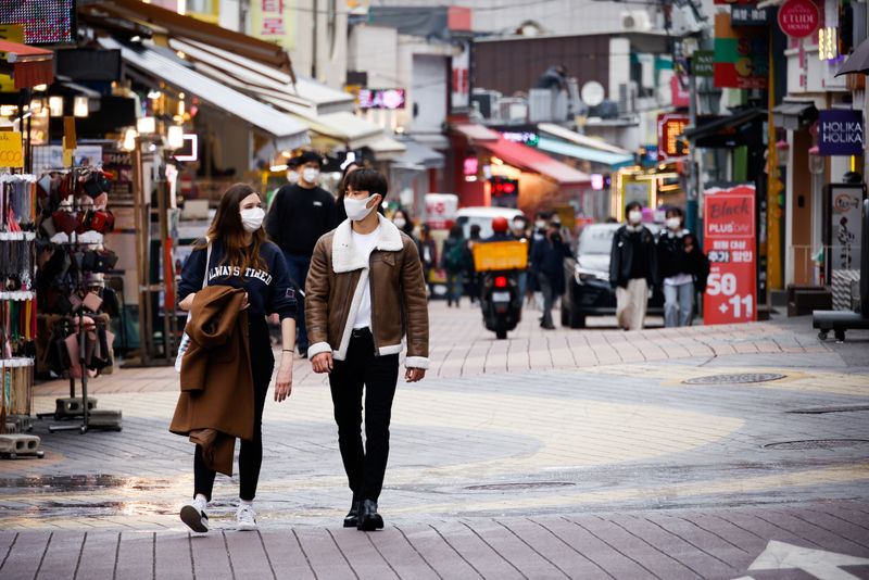 &copy; Reuters. 韓国、大学入試控え新型コロナ予防特別期間始まる