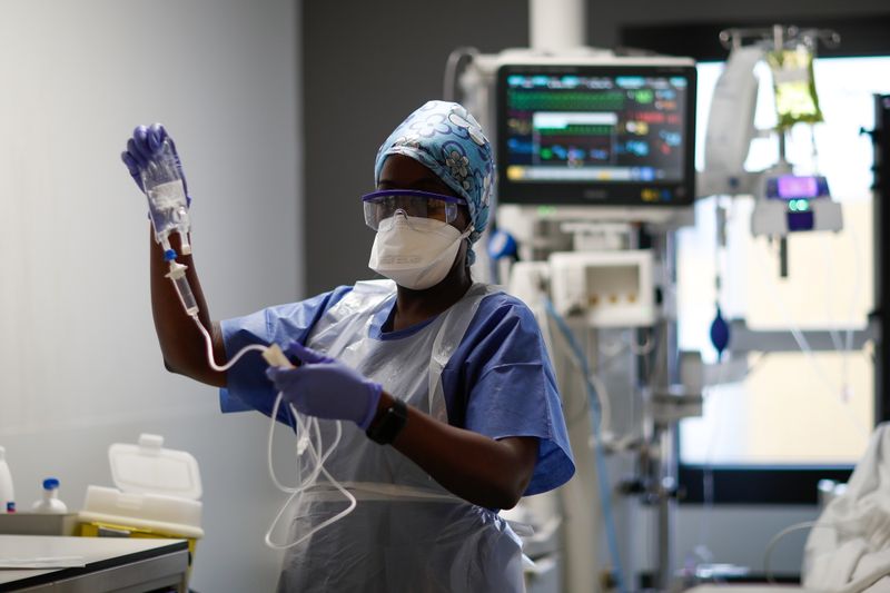 &copy; Reuters. FRANCE/CORONAVIRUS: LE NOMBRE DE PATIENTS EN BAISSE POUR LA TROISIÈME JOURNÉE