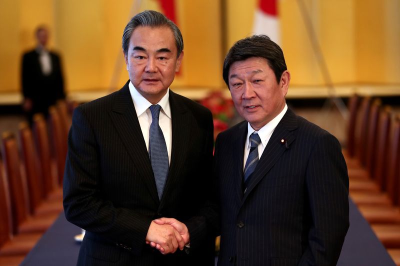 &copy; Reuters. 中国の王毅外相が24━25日に来日＝茂木外相