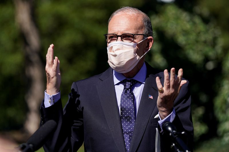 &copy; Reuters. Larry Kudlow speaks after U.S. President Trump announced he tested positive for the coronavirus disease (COVID-19) in Washington
