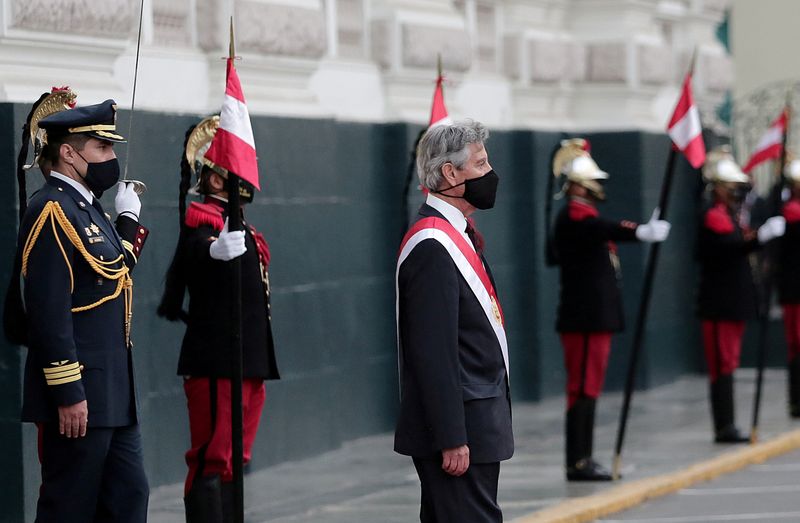 &copy; Reuters. FILE PHOTO: Peru&apos;s selected interim leader Sagasti attends his swearing-in ceremony in Lima