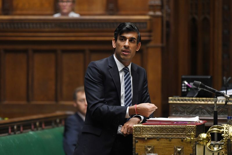 &copy; Reuters. FILE PHOTO: Britain&apos;s Chancellor of the Exchequer Rishi Sunak speaks at the House of Commons in London