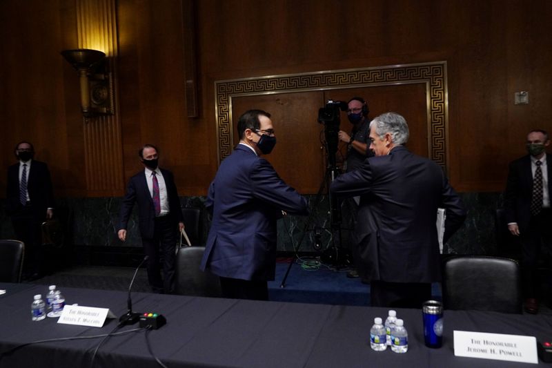 &copy; Reuters. FILE PHOTO: Senate&apos;s Committee on Banking, Housing, and Urban Affairs hearing