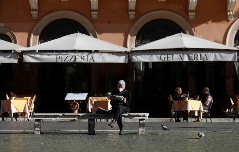 &copy; Reuters. CORONAVIRUS: LE BILAN DÉPASSE LES 50.000 MORTS EN ITALIE