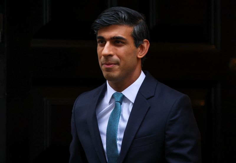 © Reuters. Britain's Chancellor of the Exchequer Sunak outside Downing Street, in London