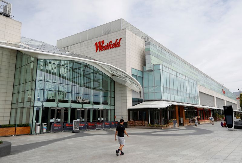 © Reuters. UNIBAIL VA EMPRUNTER 2 MILLIARDS D'EUROS SUR LE MARCHÉ OBLIGATAIRE