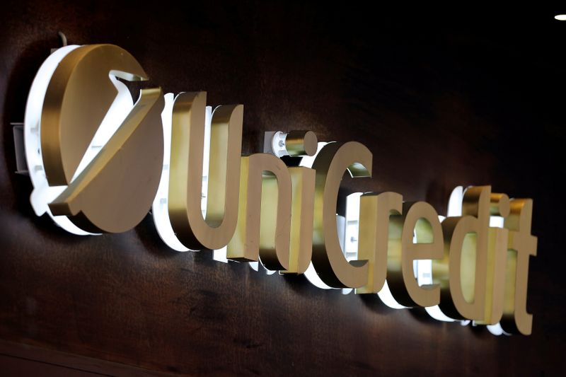 © Reuters. FILE PHOTO: Unicredit bank logo is seen in the old city centre of Siena