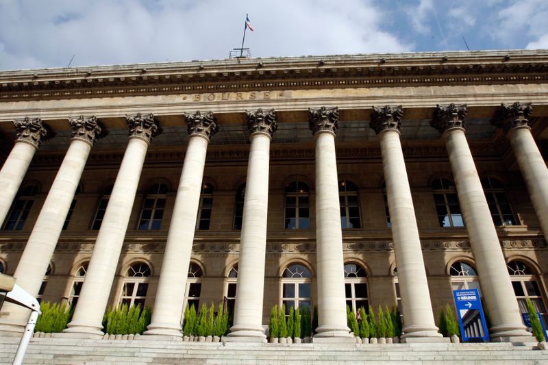 © Reuters. LES BOURSES EUROPÉENNES EN HAUSSE À LA FERMETURE