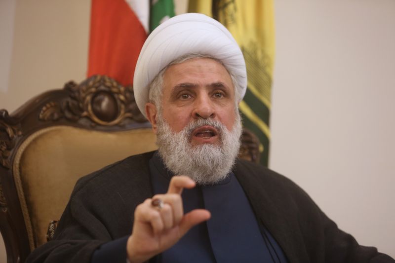 &copy; Reuters. المنار: حزب الله يقول الرد على اغتيال العالم الإيراني فخري زاده بيد إيران