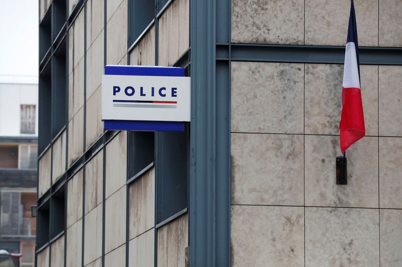&copy; Reuters. INTERPELLATION VIOLENTE DE MICHEL ZECLER: LES 4 POLICIERS DÉFÉRÉS DEVANT LA JUSTICE