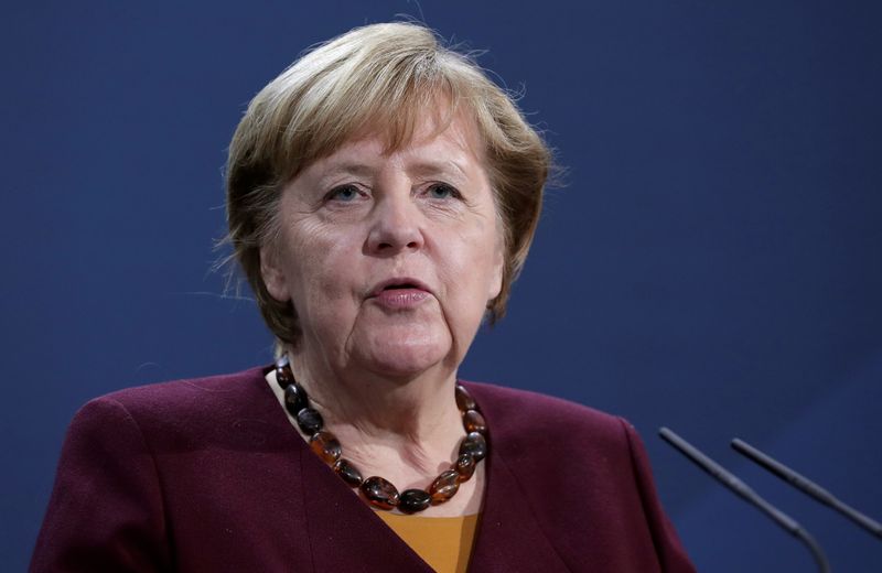 &copy; Reuters. FILE PHOTO: German Chancellor Angela Merkel addresses the media in Berlin