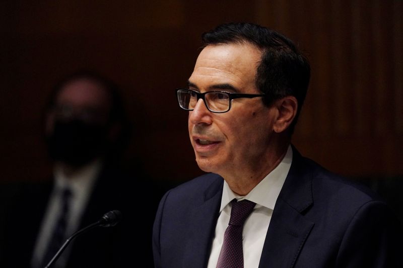 &copy; Reuters. FILE PHOTO: Senate&apos;s Committee on Banking, Housing, and Urban Affairs hearing