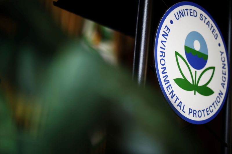 &copy; Reuters. FILE PHOTO: The U.S. Environmental Protection Agency (EPA) sign is seen on the podium at EPA headquarters in Washington