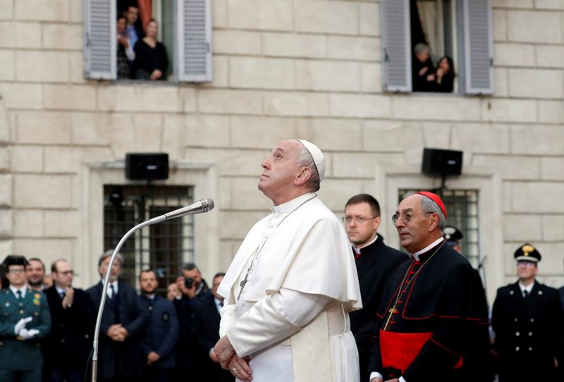 &copy; Reuters. ローマ教皇、8日のクリスマス関連行事を中止　新型コロナ規制で