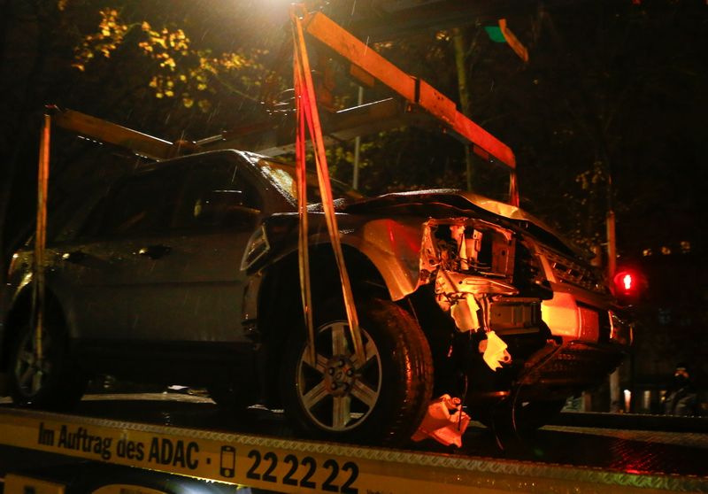 © Reuters. مقتل 5 بينهم رضيع بعد اقتحام سيارة منطقة مشاة في ألمانيا