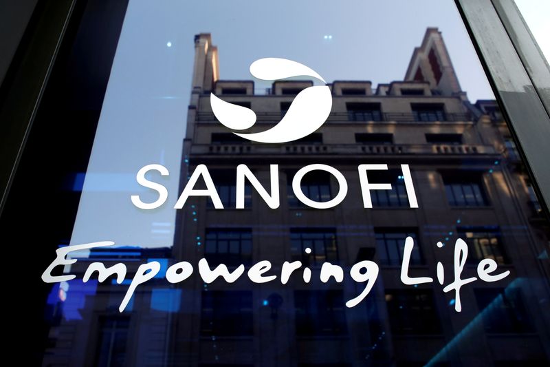 &copy; Reuters. FILE PHOTO: A Sanofi logo is seen during the company&apos;s annual results news conference in Paris, France