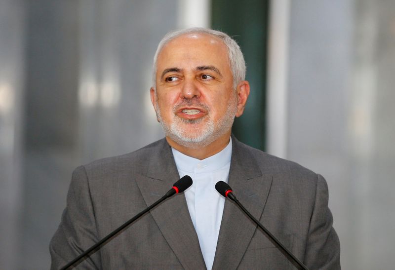 &copy; Reuters. FILE PHOTO: Iran&apos;s Foreign Minister Mohammad Javad Zarif speaks during a news conference with Iraqi Foreign Affairs Minister Fuad Hussein, in Baghdad