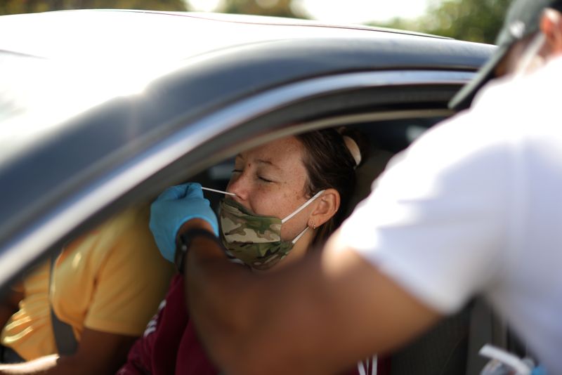 &copy; Reuters. 米カリフォルニア州、地域ごとに外出制限へ　ＩＣＵ逼迫を警戒