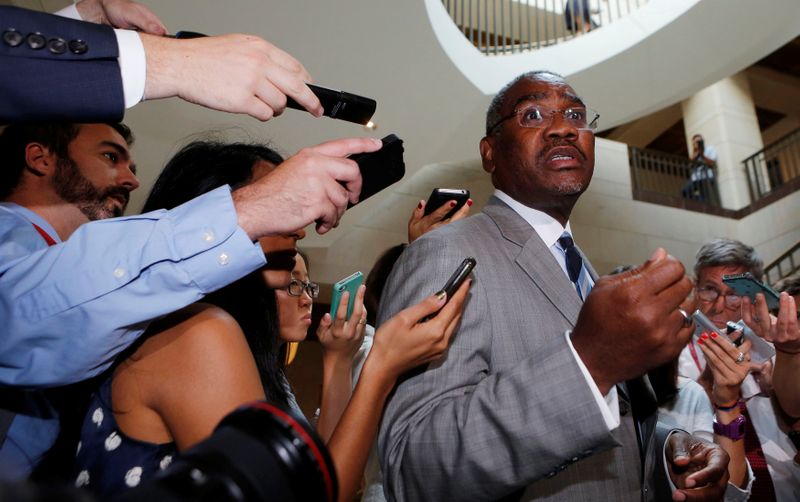 © Reuters. FILE PHOTO: U.S. Representative Meeks speaks to the media as he departs a classified intelligence briefing on the crisis in Syria, in Washington