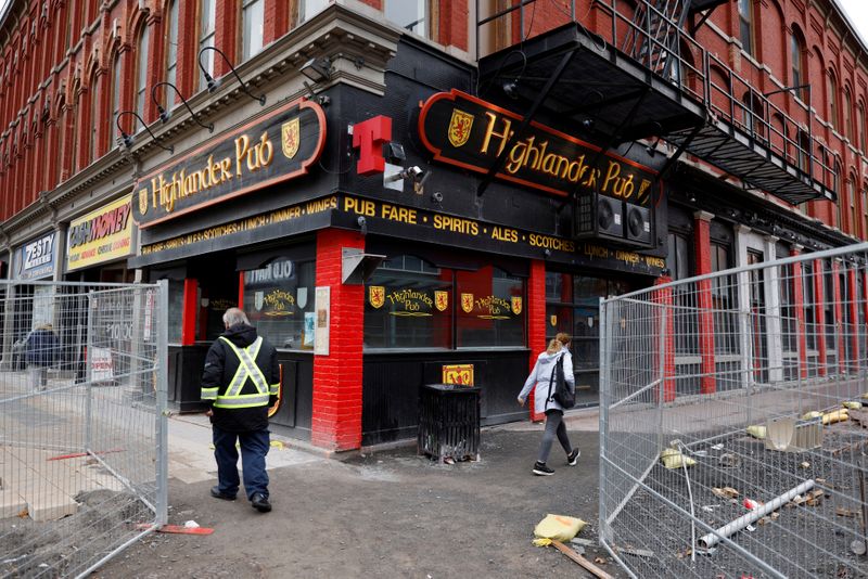 &copy; Reuters. FILE PHOTO: The Highlander Pub in the ByWard Market is seen closed as a result of measures taken to slow the spread of the coronavirus disease (COVID-19) in Ottawa