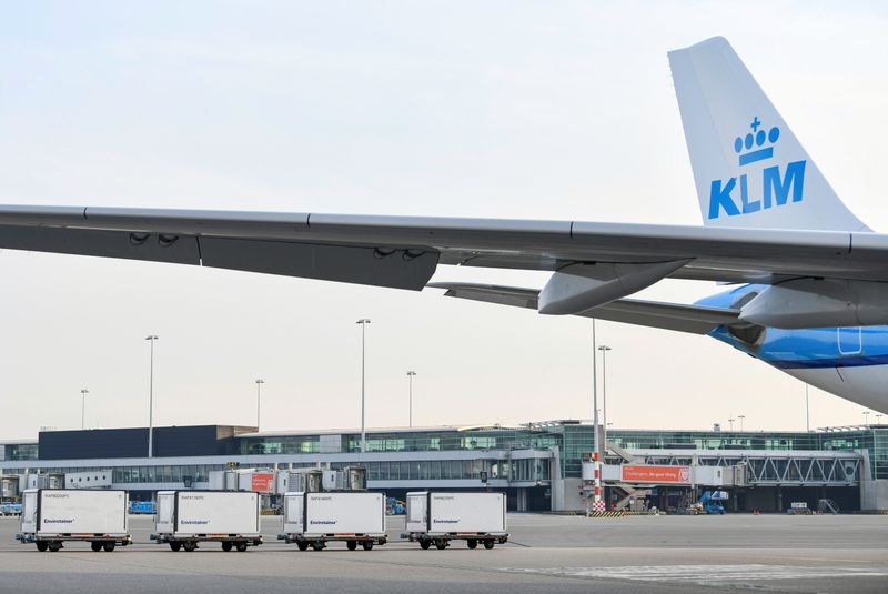 © Reuters. FILE PHOTO: Cool boxes are seen at Amsterdam's Schiphol Airport