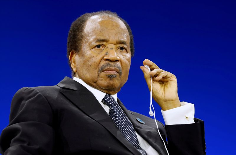 © Reuters. FILE PHOTO: Cameroon President Paul Biya attends the Paris Peace Forum