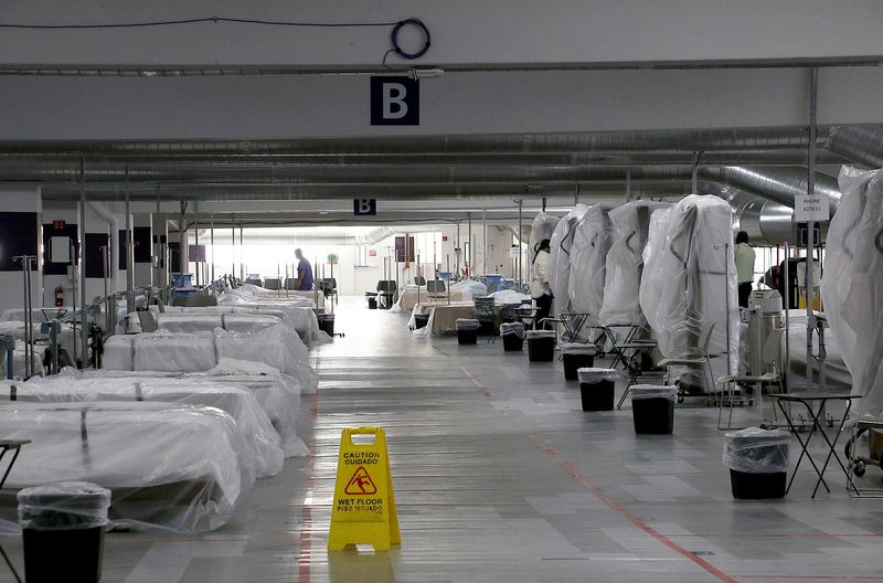 &copy; Reuters. FILE PHOTO: Back-up hospital beds are seen in the parking garage at the Renown Regional Medical Center