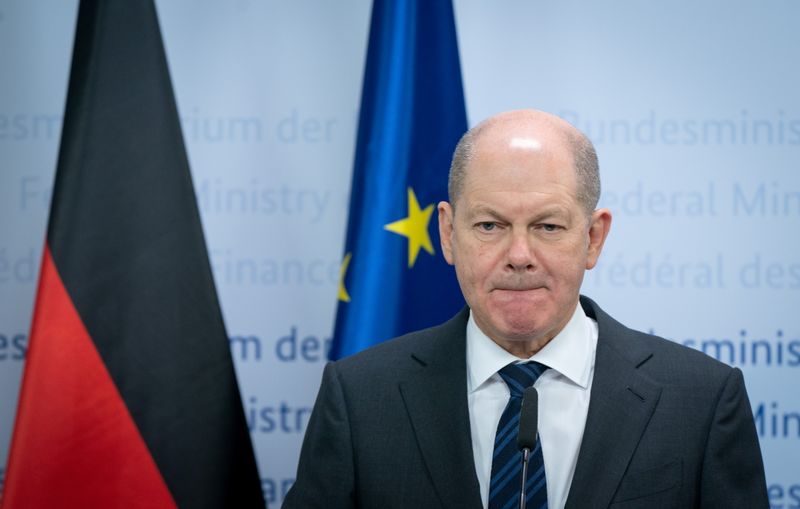 © Reuters. FILE PHOTO: Virtual news conference of Finance Minister in Berlin