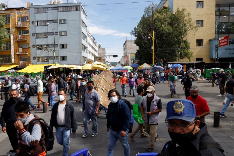 &copy; Reuters. Outbreak of the coronavirus disease (COVID-19) in Mexico City