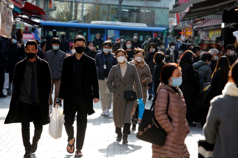 &copy; Reuters. 韓国、新型コロナワクチン4400万人分確保　「接種急がず」