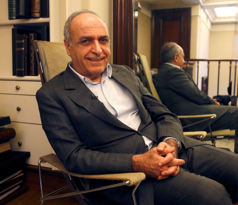 © Reuters. لبنان يخلي سبيل رجل أعمال جرى الربط بينه وبين قضية ساركوزي ويمنعه من السفر