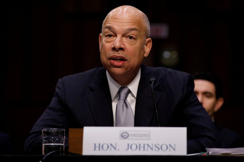 © Reuters. FILE PHOTO: Former Homeland Security Secretary Jeh Johnson testifies before the Senate Intelligence Committee about election security on Capitol Hill in Washington