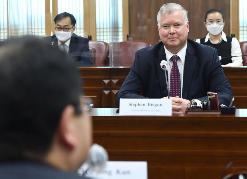 &copy; Reuters. U.S. Deputy Secretary of State Stephen Biegun listens to South Korean Vice Foreign Minister Choi Jong-kun during their meeting at the Foreign Ministry in Seoul