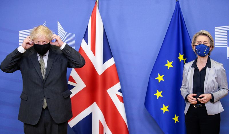 &copy; Reuters. BREXIT: JOHNSON ET VON DER LEYEN VEULENT UNE DÉCISION D&apos;ICI DIMANCHE SUR LES DISCUSSIONS