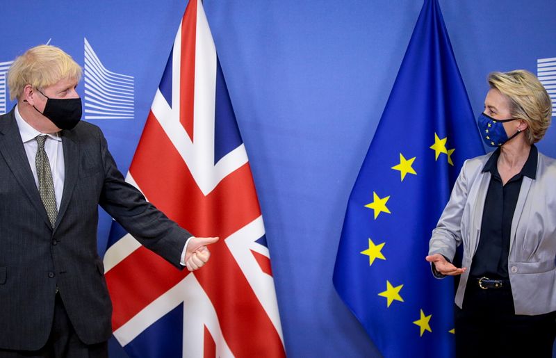 © Reuters. EU Commission President von der Leyen meets British PM Johnson in Brussels