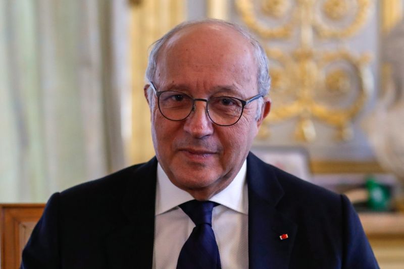 © Reuters. LA CRISE DU CORONAVIRUS IMPOSE DE S'ENGAGER POUR UNE PLANÈTE PLUS VERTE, DIT FABIUS