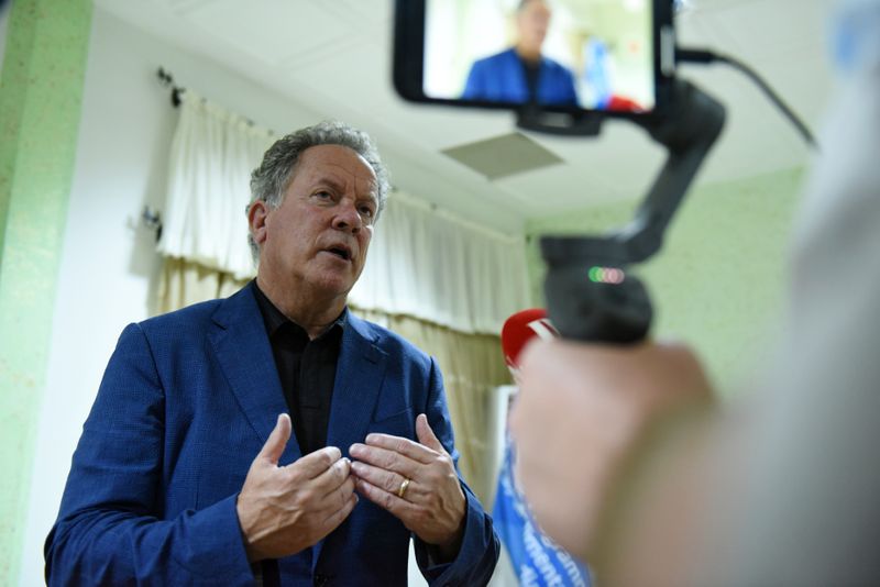 &copy; Reuters. El director ejecutivo del Programa Mundial de Alimentos de la ONU, David Beasley, en Uagadugú