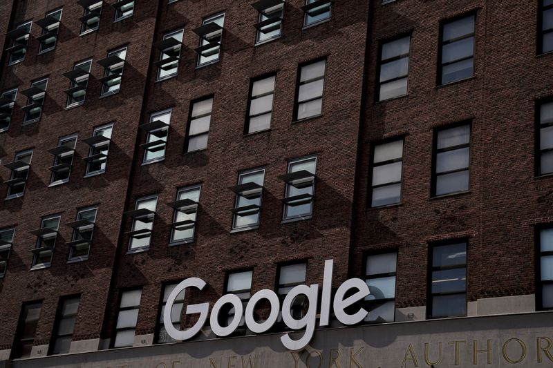 &copy; Reuters. A Google sign is pictured on a Google building