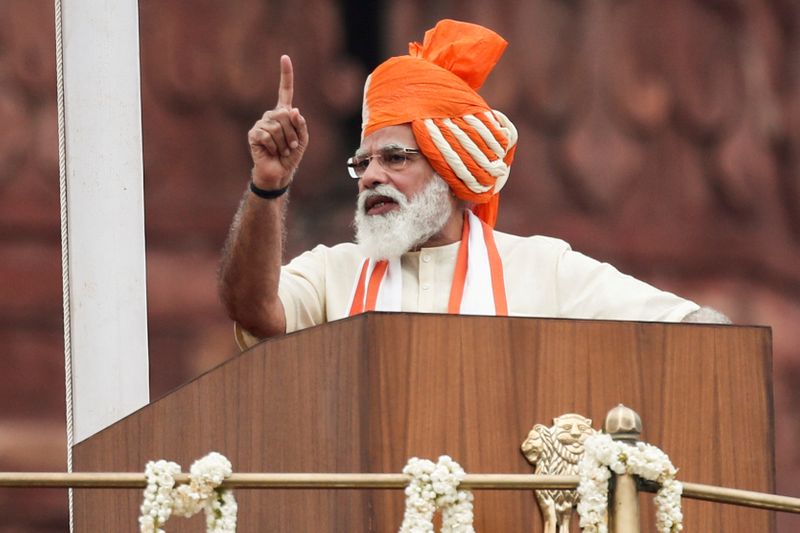 &copy; Reuters. FILE PHOTO: Indian Prime Minister Narendra Modi addresses the nation during Independence Day celebrations in New Delhi