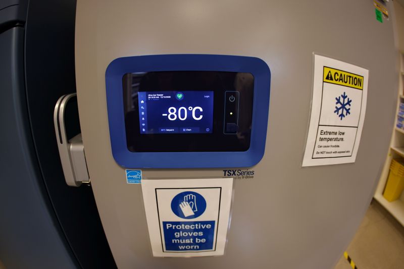 © Reuters. The temperature gage on the door of a special freezer to hold the Pfizer vaccine is shown at LAC USC Medical Center in Los Angeles