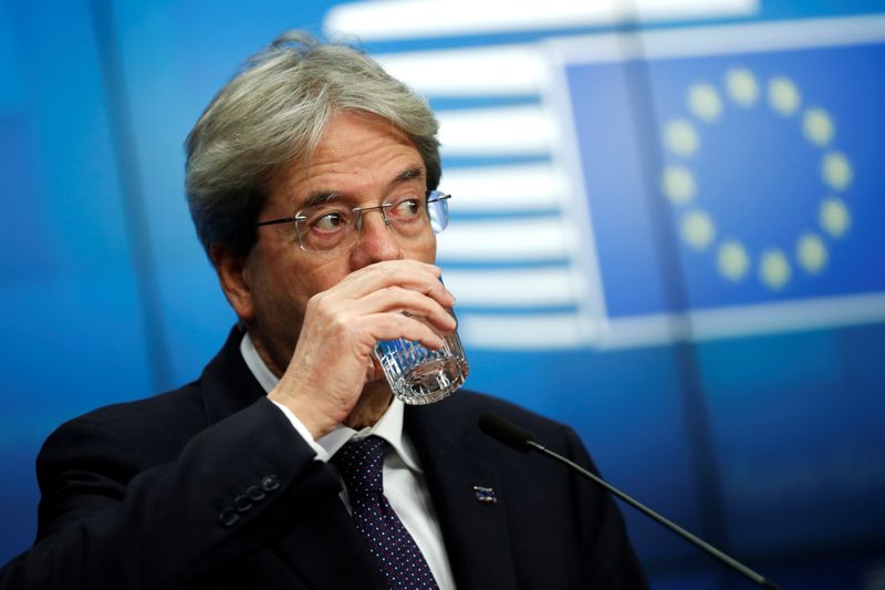 © Reuters. Il Commissario europeo all'Economia Paolo Gentiloni durante una conferenza stampa online