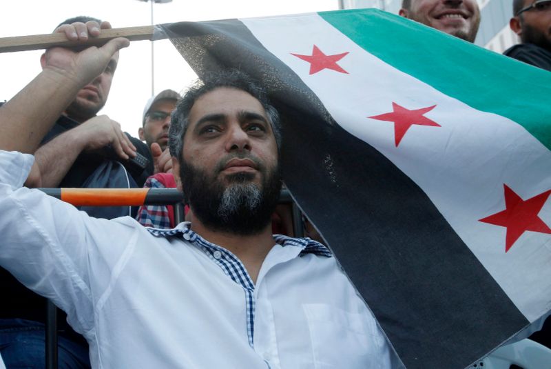 &copy; Reuters. القضاء العسكري اللبناني يحكم بسجن المغني فضل شاكر 22 عاما