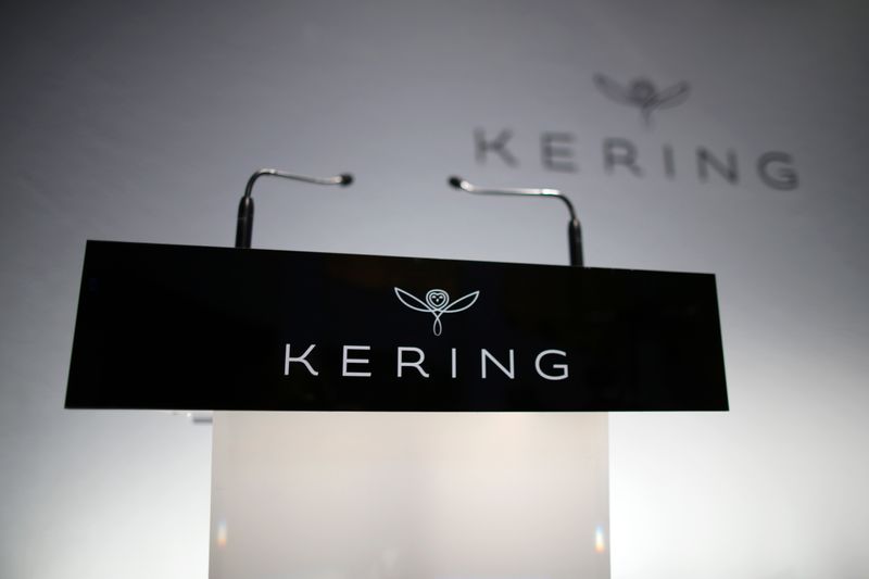 &copy; Reuters. LE GROUPE KERING CONFIRME FAIRE L&apos;OBJET D&apos;UNE ENQUÊTE DU PARQUET NATIONAL FINANCIER