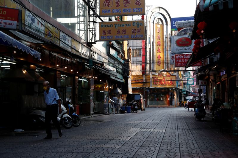 &copy; Reuters. تايلاند تخفف قيود السفر للسائحين من أكثر من 50 دولة