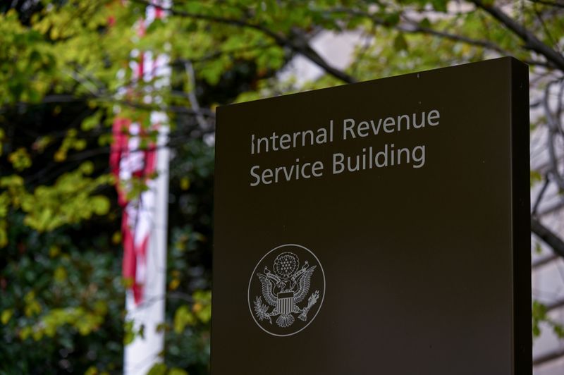 &copy; Reuters. A sign for the Internal Revenue Service building is seen in Washington