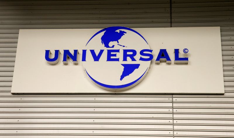 &copy; Reuters. FILE PHOTO: Logo of Universal Music Group is seen at a building in Zurich
