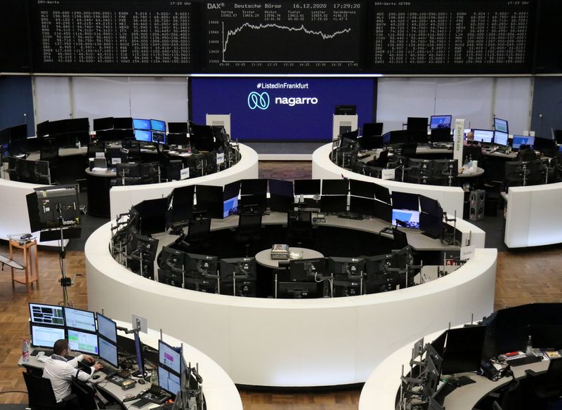 European Shares Slip As Brexit U S China Trade Worries Simmer By Reuters