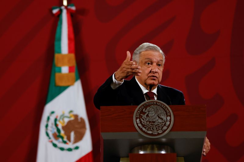 &copy; Reuters. FILE PHOTO: Mexico&apos;s President Andres Manuel Lopez Obrador gestures during a news conference at National Palace in downtown Mexico City