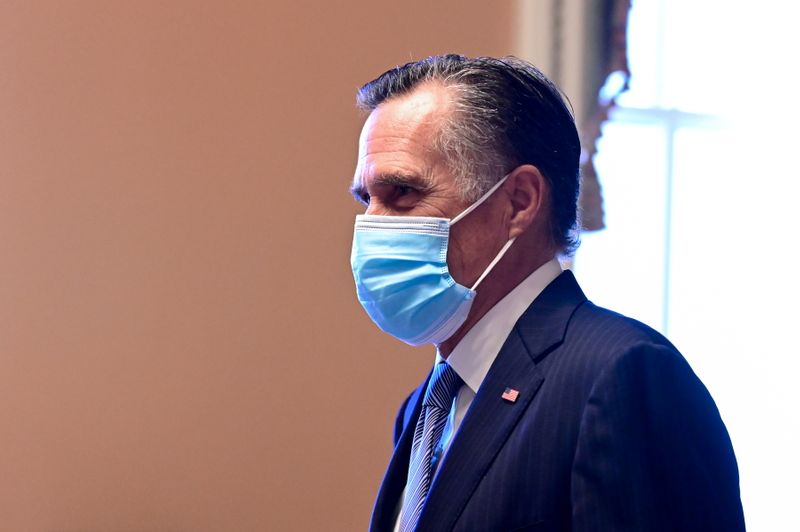 &copy; Reuters. U.S. Sen. Romney walks through the U.S. Capitol in Washington